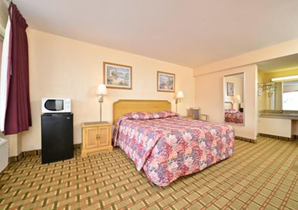 Bayview Inn And Suites Atlantic City Room photo